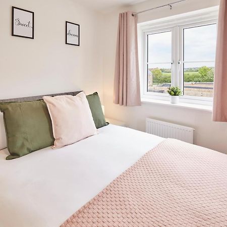 Host & Stay - Cayton Bay Cottage Bagian luar foto
