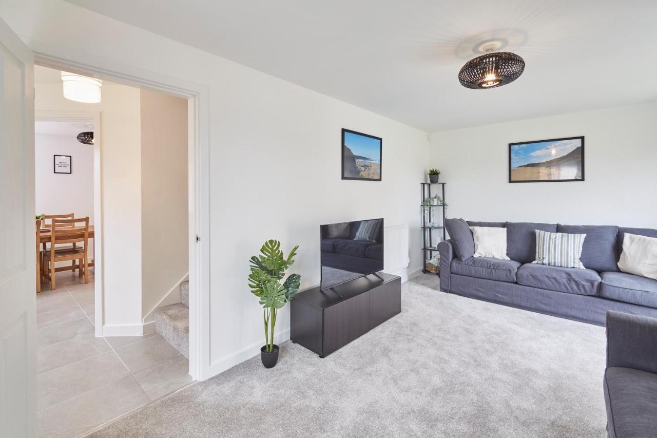 Host & Stay - Cayton Bay Cottage Bagian luar foto
