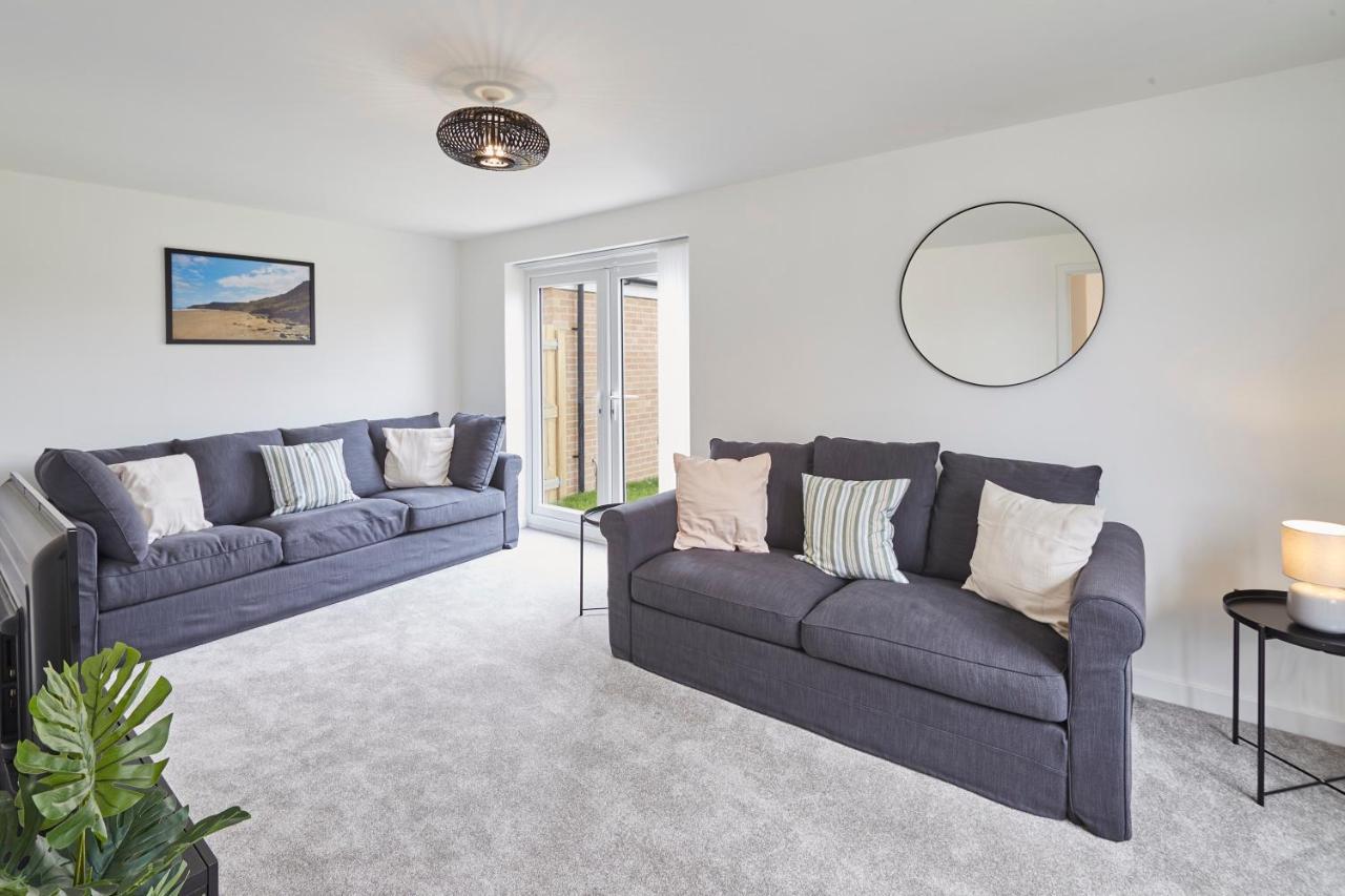 Host & Stay - Cayton Bay Cottage Bagian luar foto
