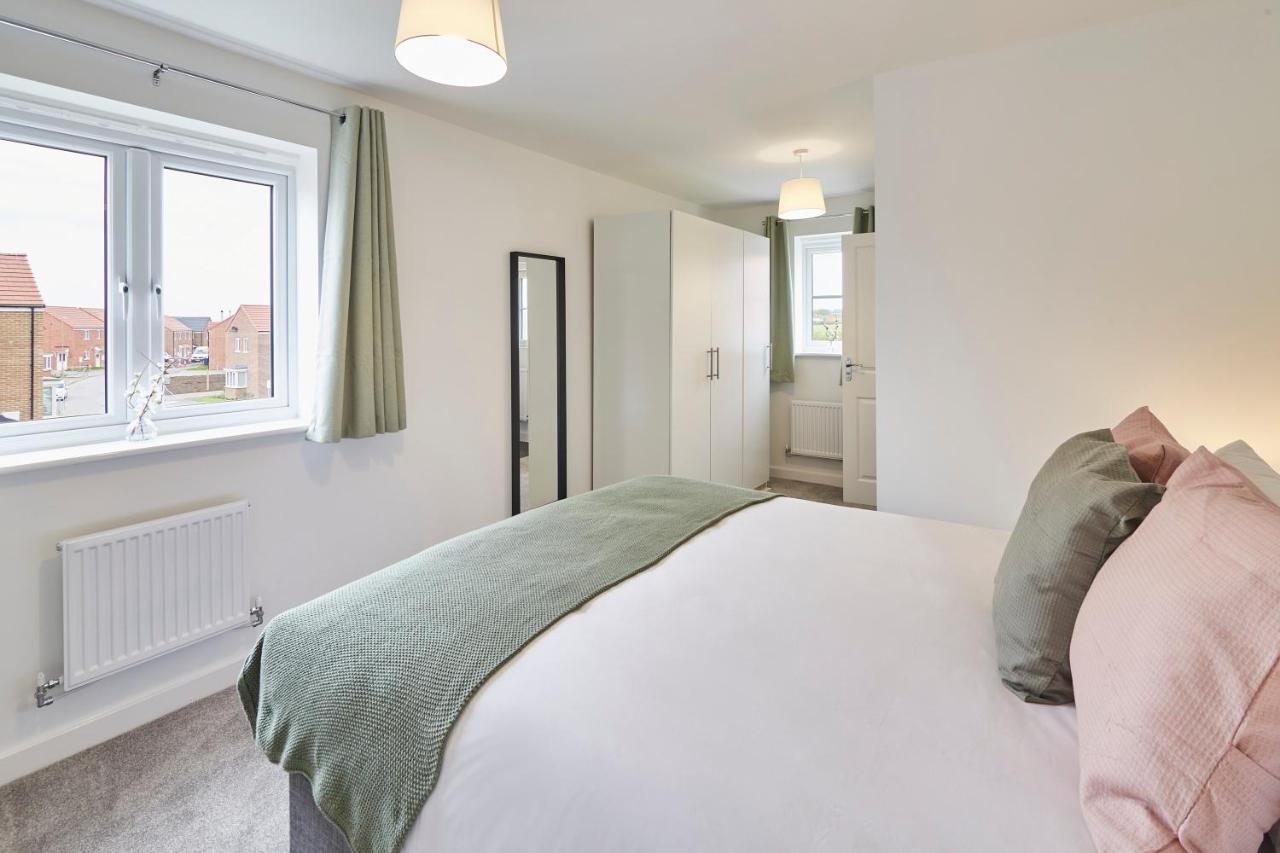 Host & Stay - Cayton Bay Cottage Bagian luar foto